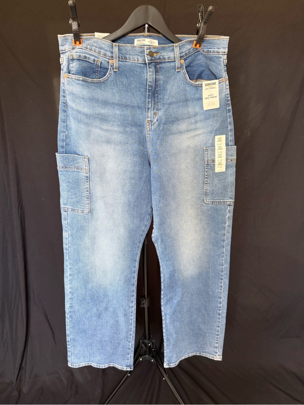 Signature by Levi Strauss Men's Straight Carpenter Jeans in Light Blue Denim